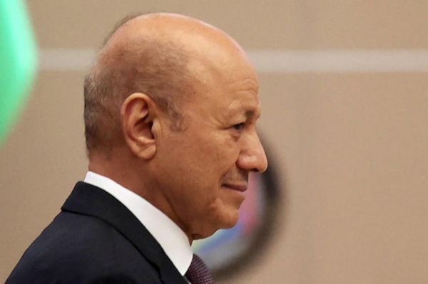 الرئيس .. النمام