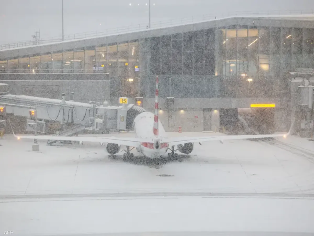 عاصفة شتوية هائلة تلغي أكثر من 11400 رحلة جوية في أميركا