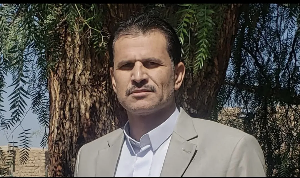 شاعر وإعلامي  يعلن انشقاقه عن الحوثيين ويتهمهم  بمصادرة ممتلكاته