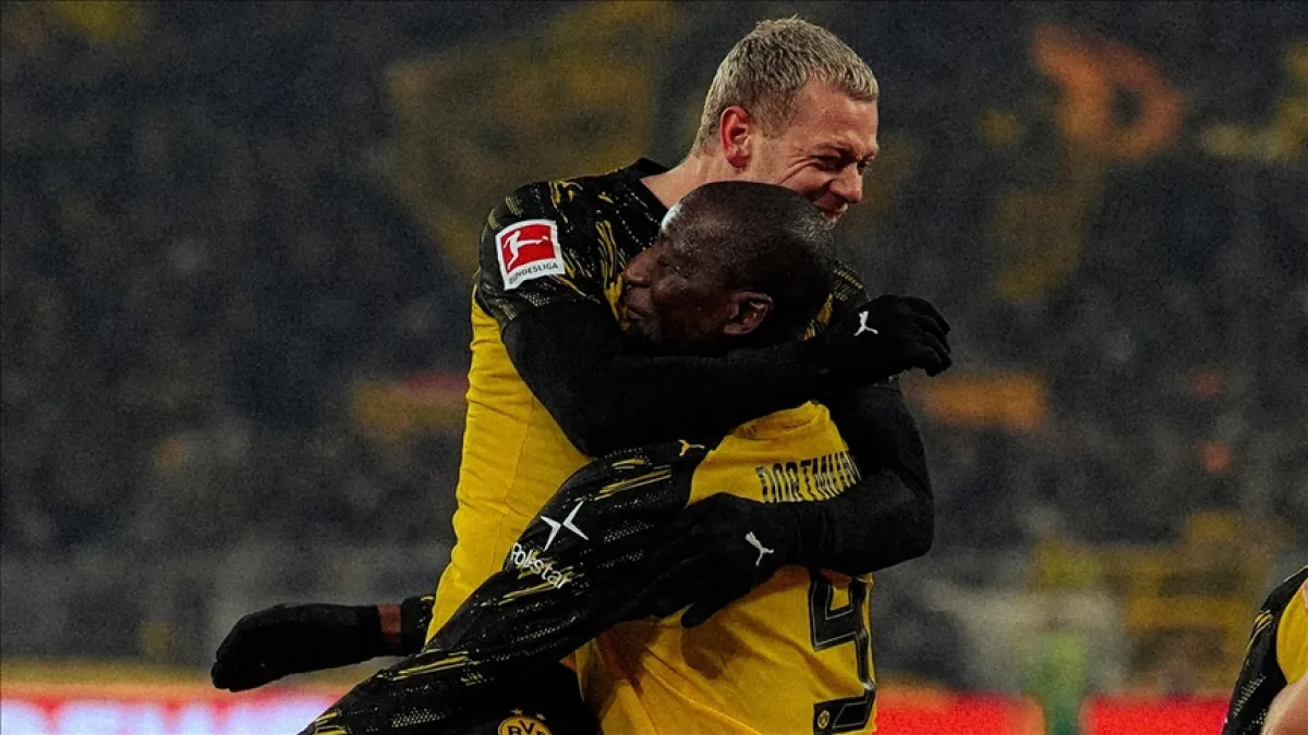 بوروسيا دورتموند يواصل ضغطه على بايرن ميونخ