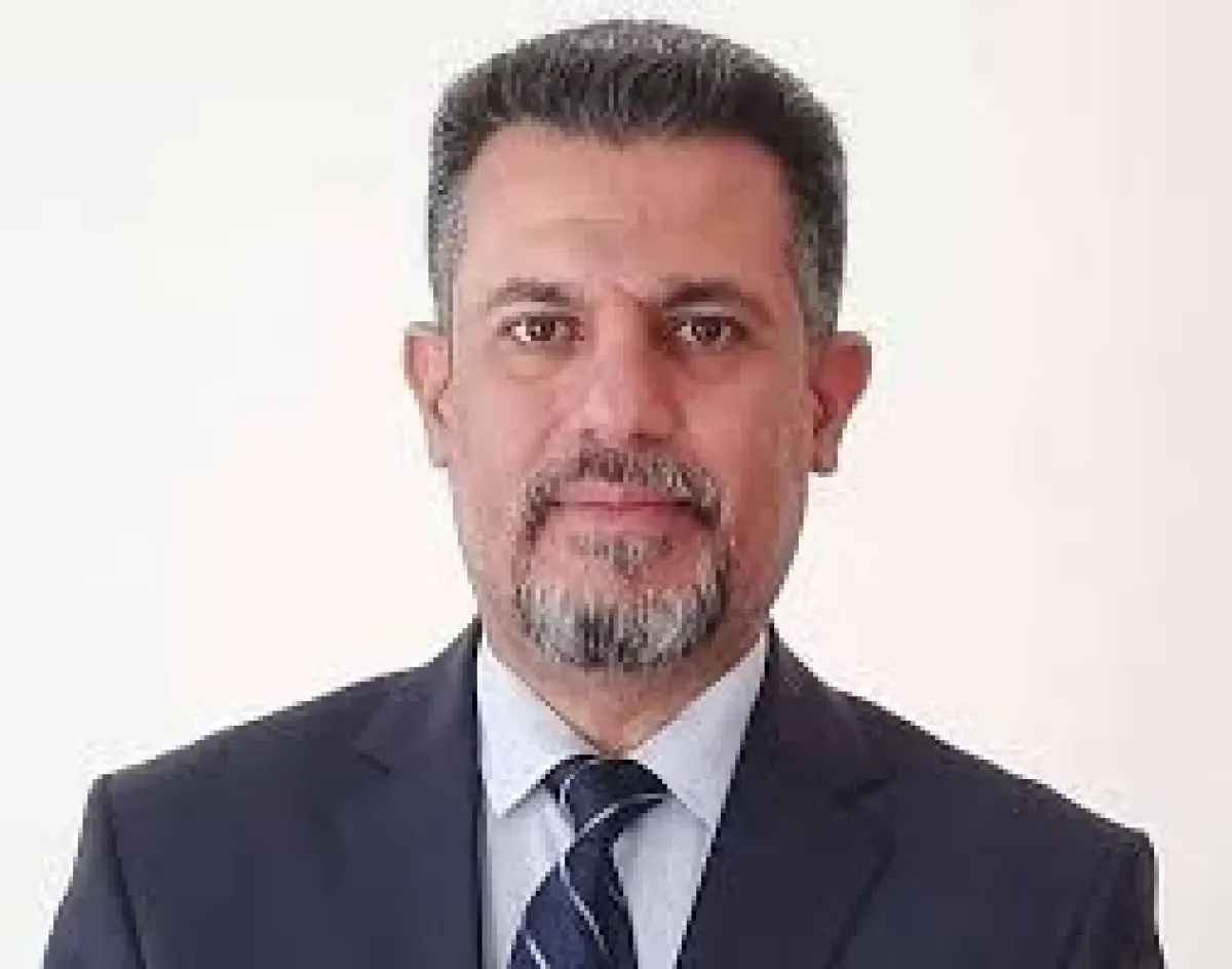 الكبسي: الطبقية في عهد سلطة صنعاء غيّرت ثوبها من الأنساب إلى الرواتب