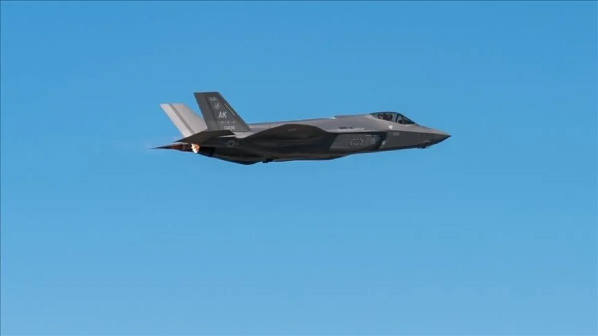 قناة عبرية: 6 مقاتلات أمريكية "إف 22" إضافية في طريقها إلى إسرائيل