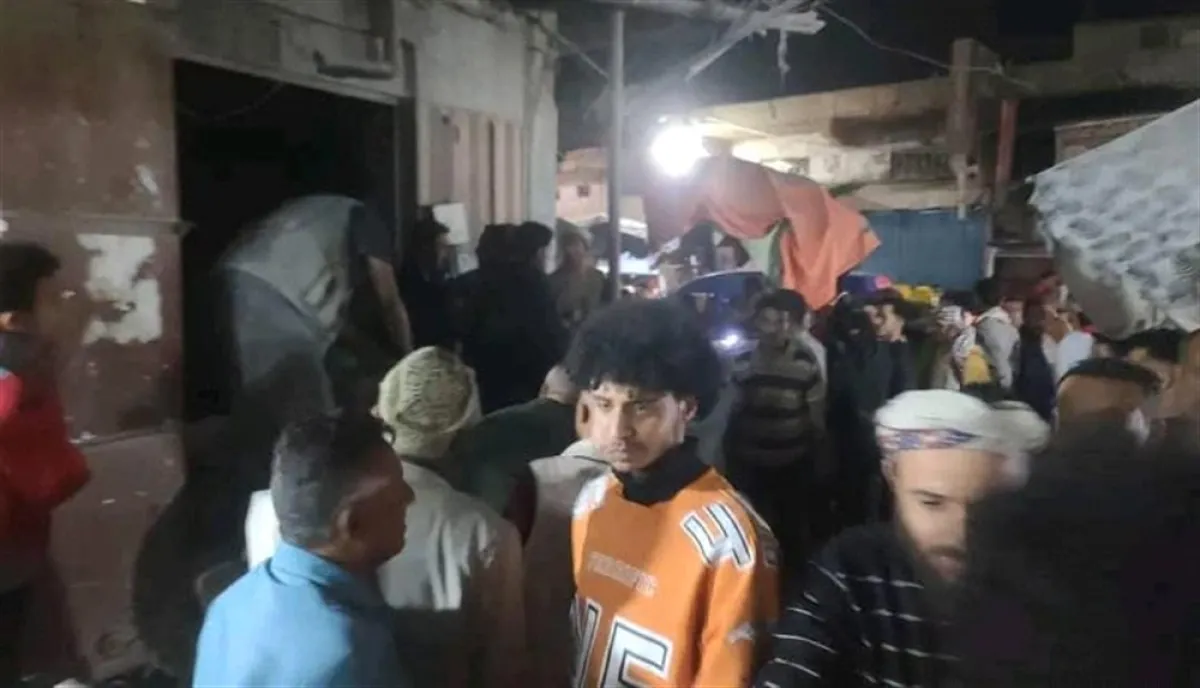 مقتل تاجر حبوب وإصابة نجله وثلاثة آخرين في تعز