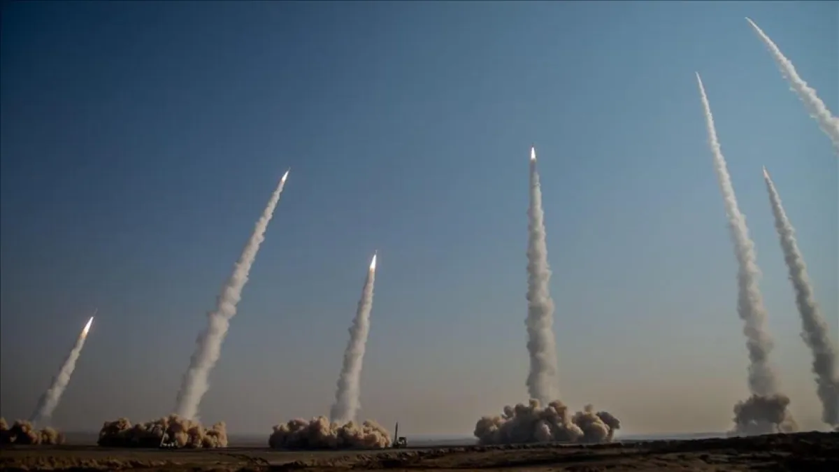 إيران تعلن إطلاق موجة جديدة من الرشقات الصاروخية باتجاه إسرائيل