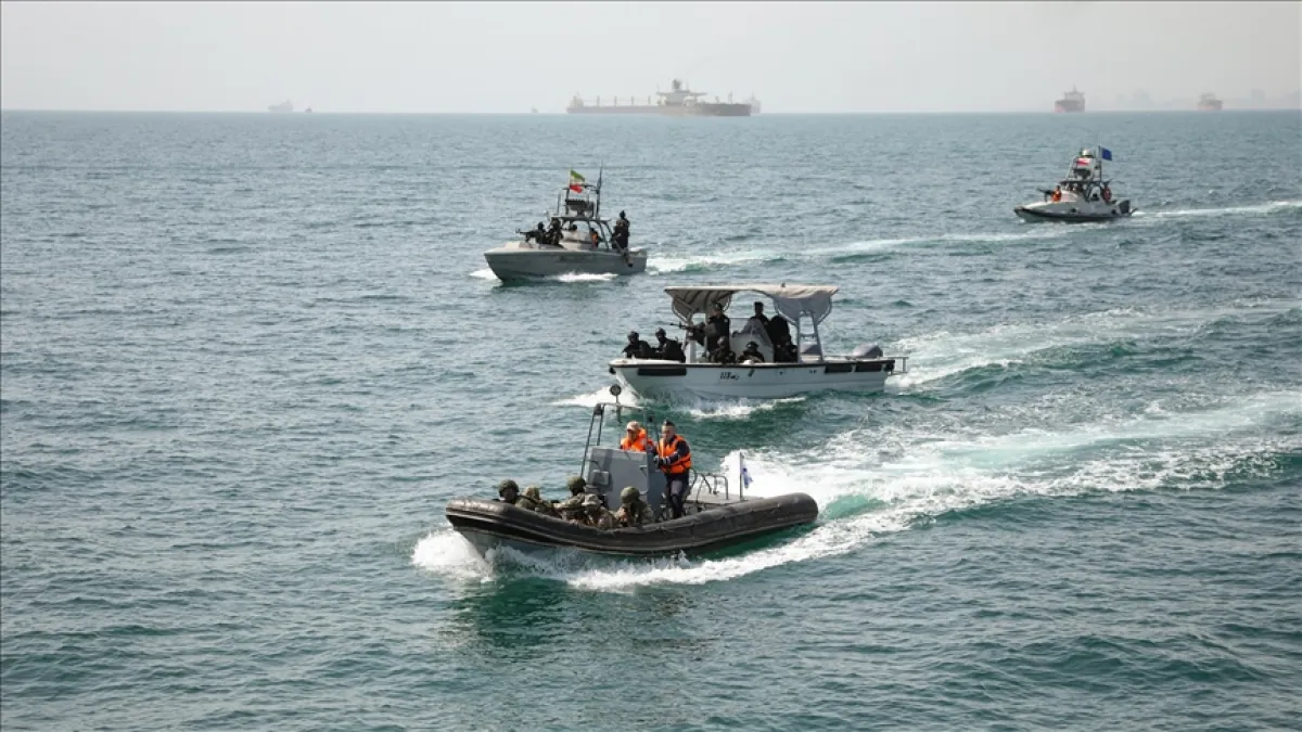 إيران تعلن استهدف ناقلة نفط في مضيق هرمز