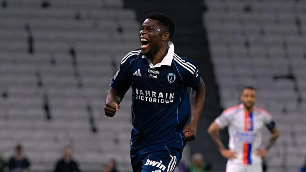 أولمبيك ليون يواصل نزيف النقاط في الدوري الفرنسي