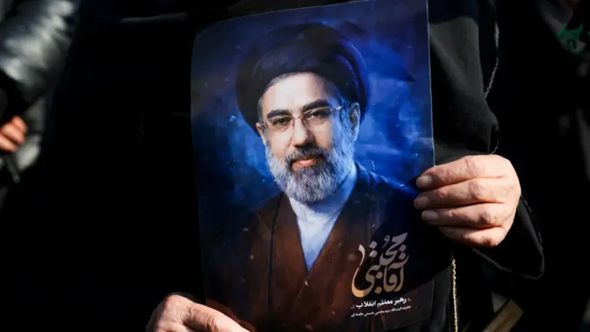 الخارجية الإيرانية: المرشد الجديد مجتبى خامنئي مصاب