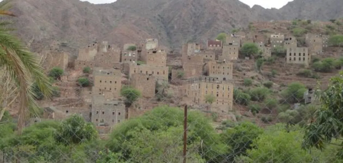 اختناق أسرة كاملة في يافع بسبب دفاية غاز يحوّل فرحة العيد إلى مأساة