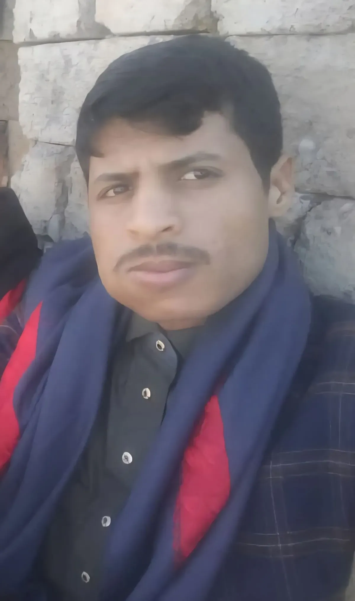 مقتل شاب وإصابة طفل بهجوم مسلح في عمران