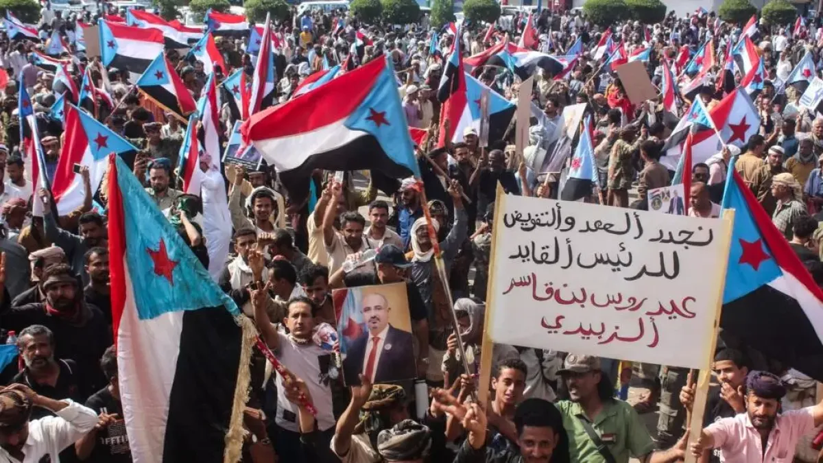 الانتقالي يدعو أنصاره للاحتشاد في عدن احتجاجا على إغلاق مقراته