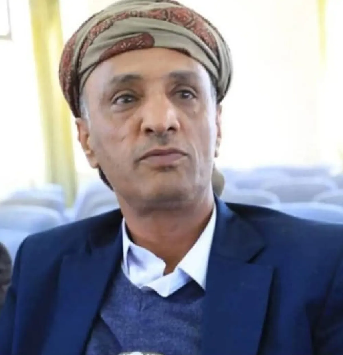 سلطة صنعاء تفصل موظف من عمله بسبب إعجاب على فيسبوك