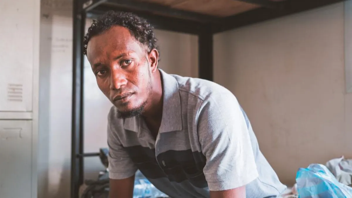 إثيوبي يكشف تعرضه للتعذيب على يد عصابة تهريب في اليمن خلال رحلة البحث عن ابن شقيقه المختطف