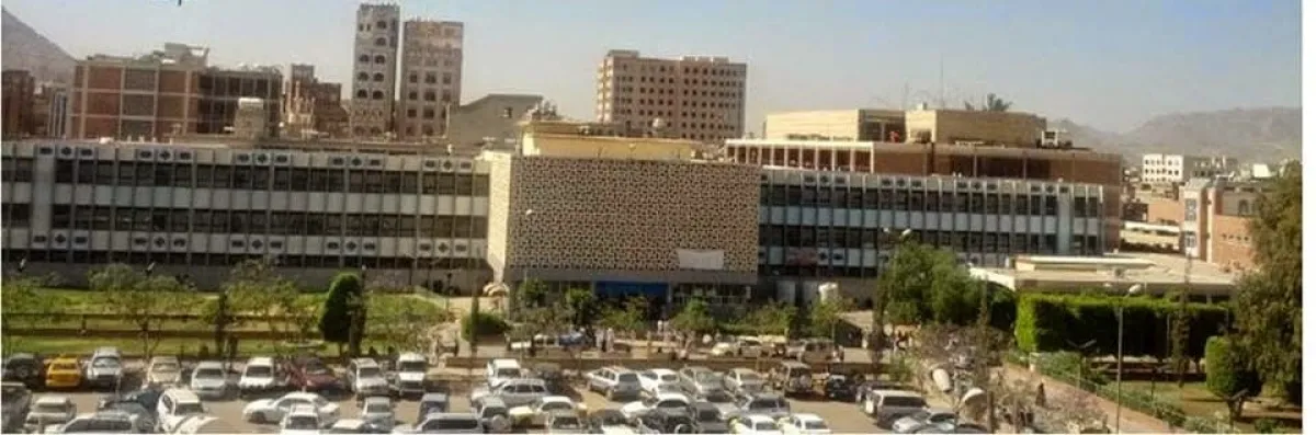 طبيبة في مستشفى الثورة تكشف عن عمليات نهب لمعدات المستشفى وصرفيات التغذية الخاصة بالمرضى