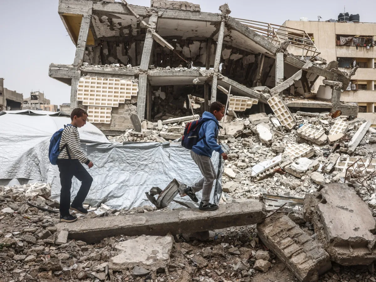 إصابة فتى وطفلة بنيران الاحتلال في قطاع غزة