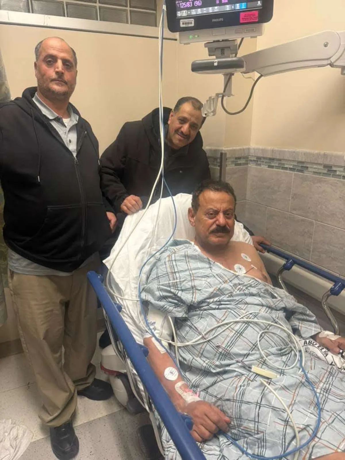 النائب حاشد يطالب بتدخل دولي عاجل لإنقاذ حياته