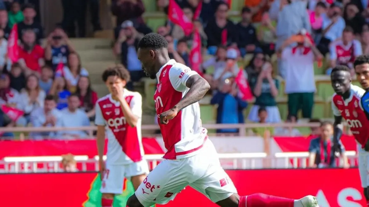 موناكو يتلقى ضربة قوية في سباق التأهل لدوري الأبطال