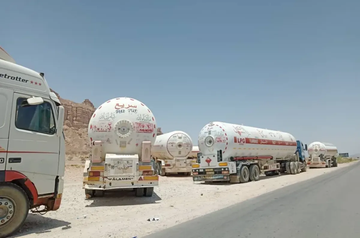 تصاعد أزمة الوقود في شبوة بسبب احتجاز ناقلات المشتقات النفطية
