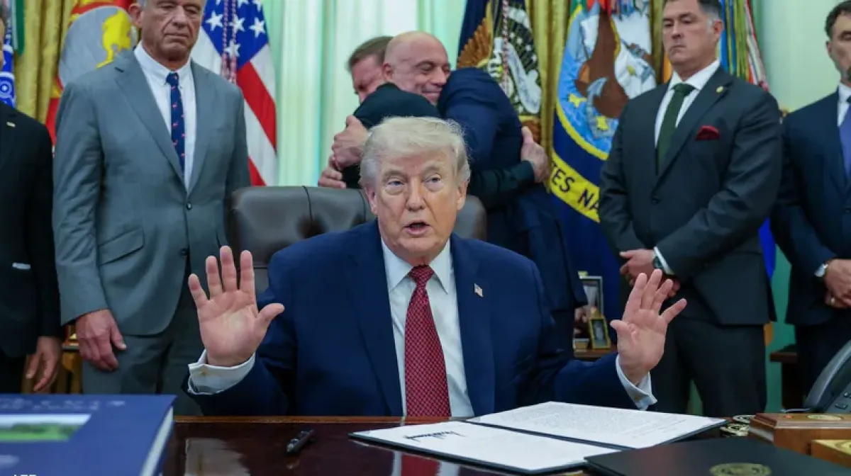 ترامب: قنابل كثيرة ستنفجر إذا انتهى وقف إطلاق النار مع إيران