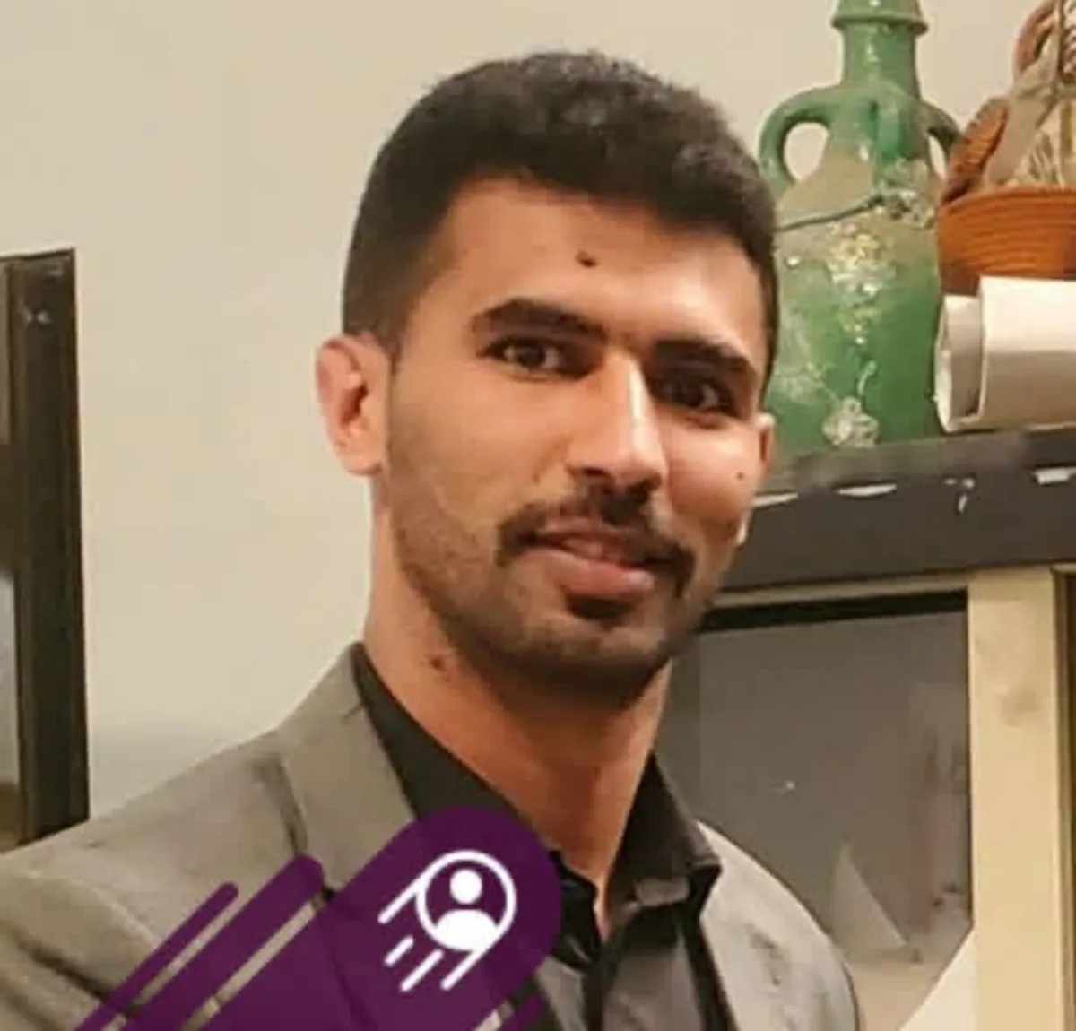 ناشط حوثي للمشاط: إما أن تظهر بخطاب أسبوعي للشعب أو تقدم نفسك للمحاكمة