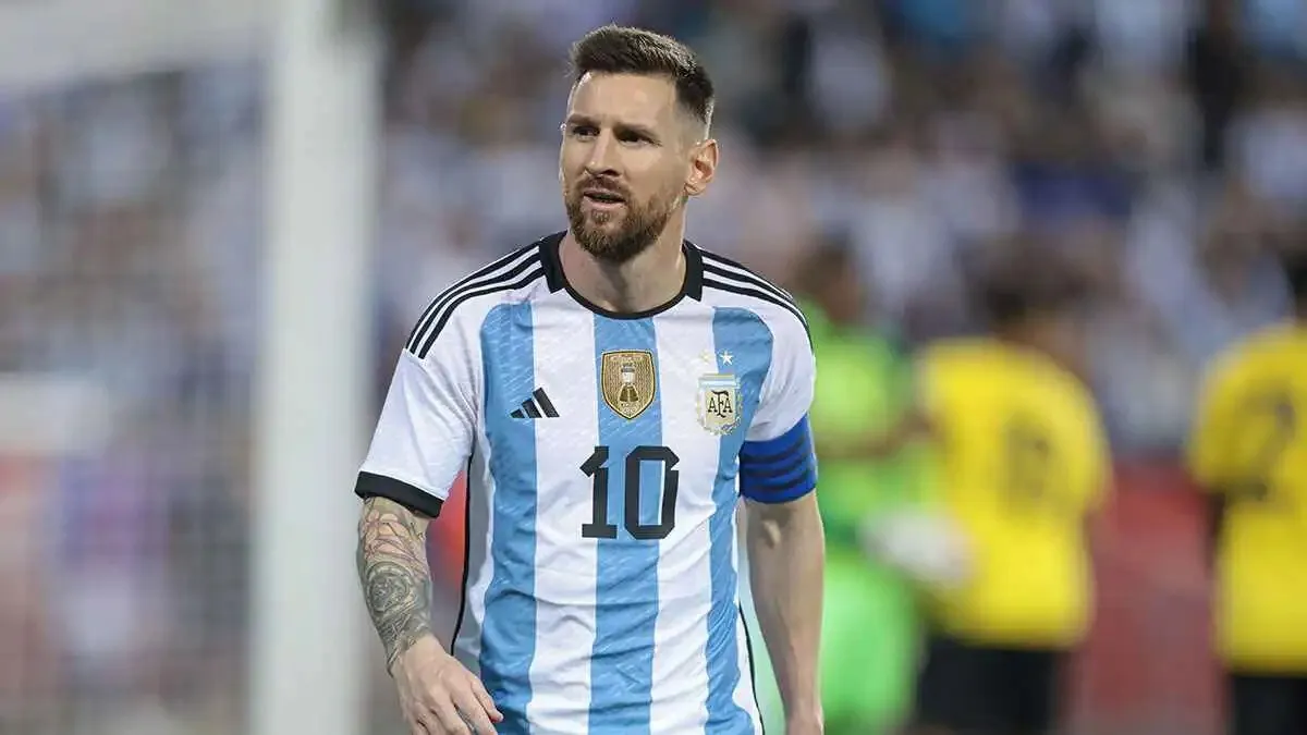 ميسي يحصد جائزة جديدة قبل انطلاق كأس العالم