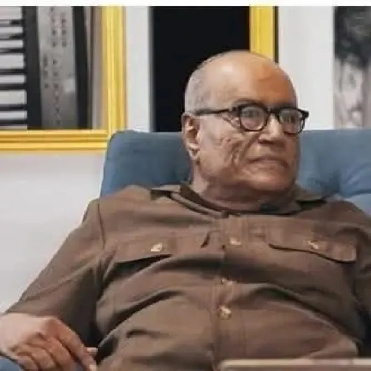 رحيل الأديب والمسرحي اليمني سعيد عولقي