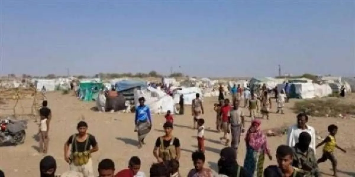 وفاة مُسنة نازحة جوعا ومرضا داخل مخيم في حجة