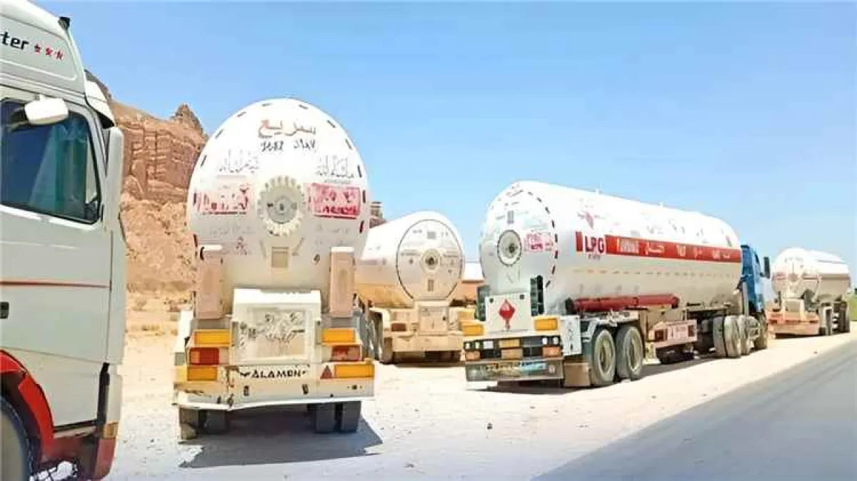 قطاع قبلي في شبوة يوقف حركة ناقلات النفط والغاز