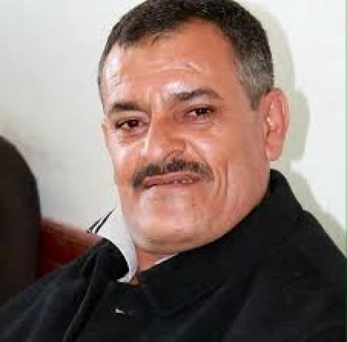 سلطة صنعاء تعتقل الصحفي أحمد طارش خرصان