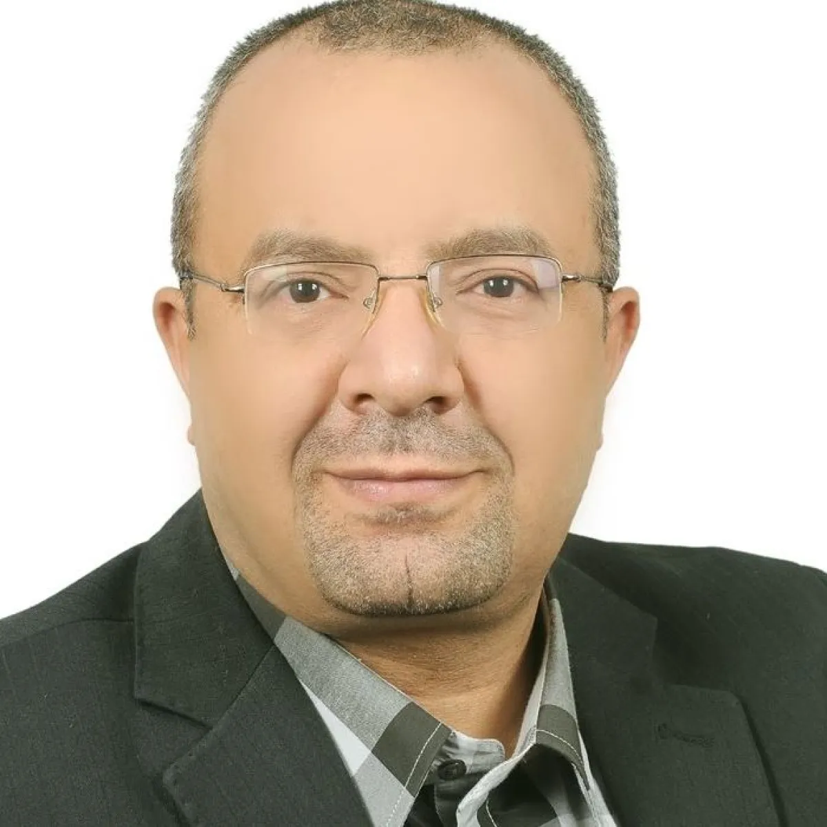 الرصين: غياب المرتبات أفقد الجامعات آلاف الطلاب ودفع الكليات إلى خفض معدلات القبول
