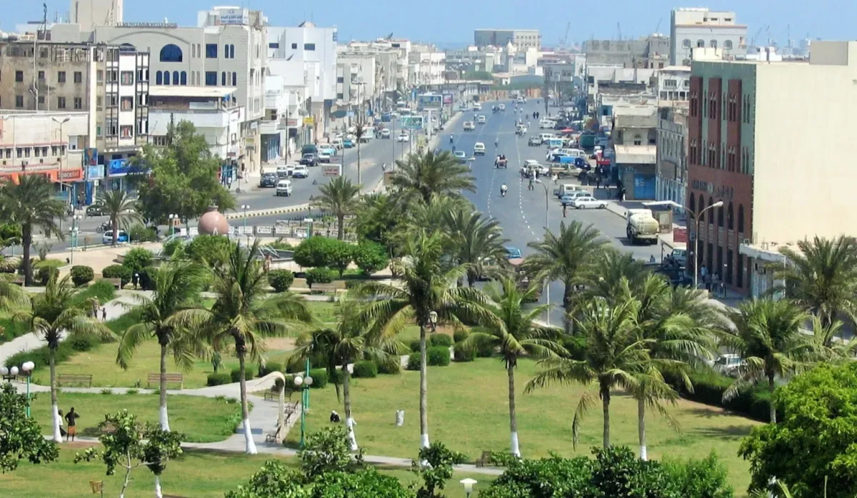 محكمة لأنصار الله تقضي بإخلاء سكان حي في الحديدة من منازلهم بعد أكثر من 50 عاماً