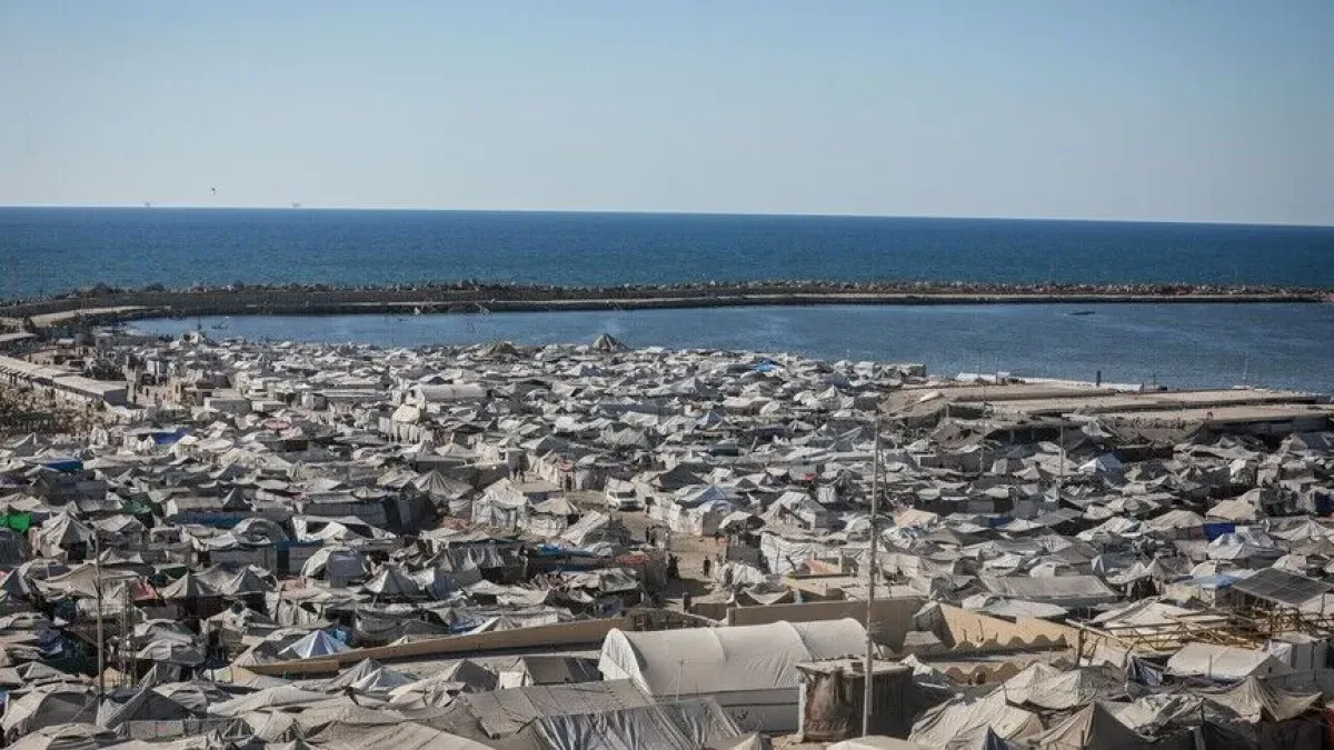 صحيفة عبرية: "مجلس السلام" سيبدأ قريبا إدارة مراكز إيواء إنساني بغزة