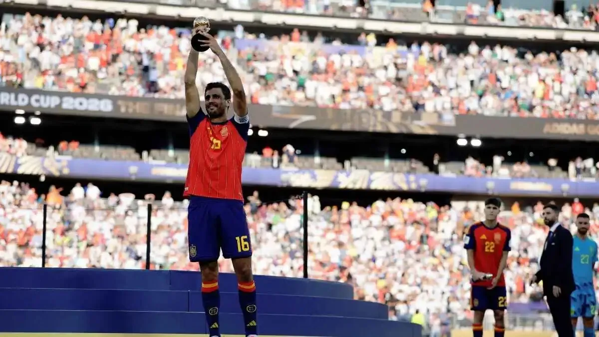 مانشستر سيتي يوضح حقيقة انتقال رودري إلى ريال مدريد
