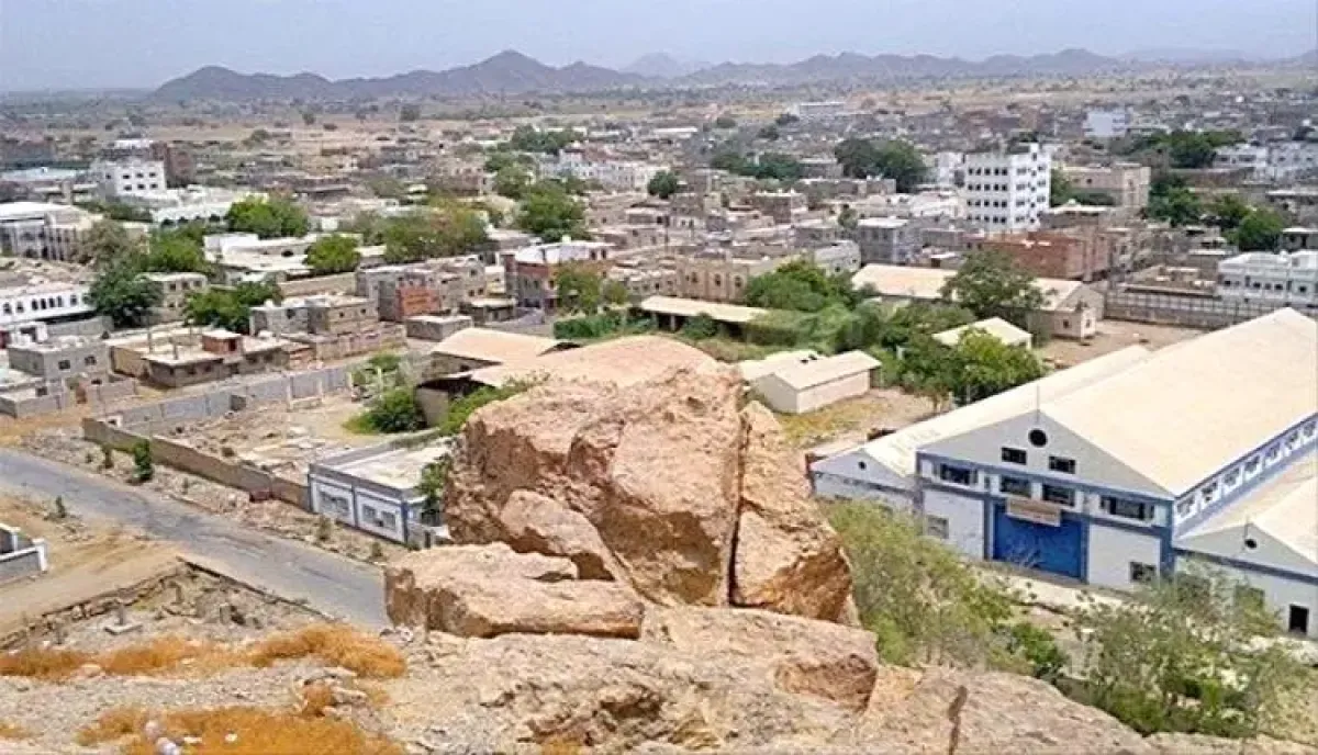 قتيلان وإصابات في اشتباكات مسلحة في الدرجاج بأبين