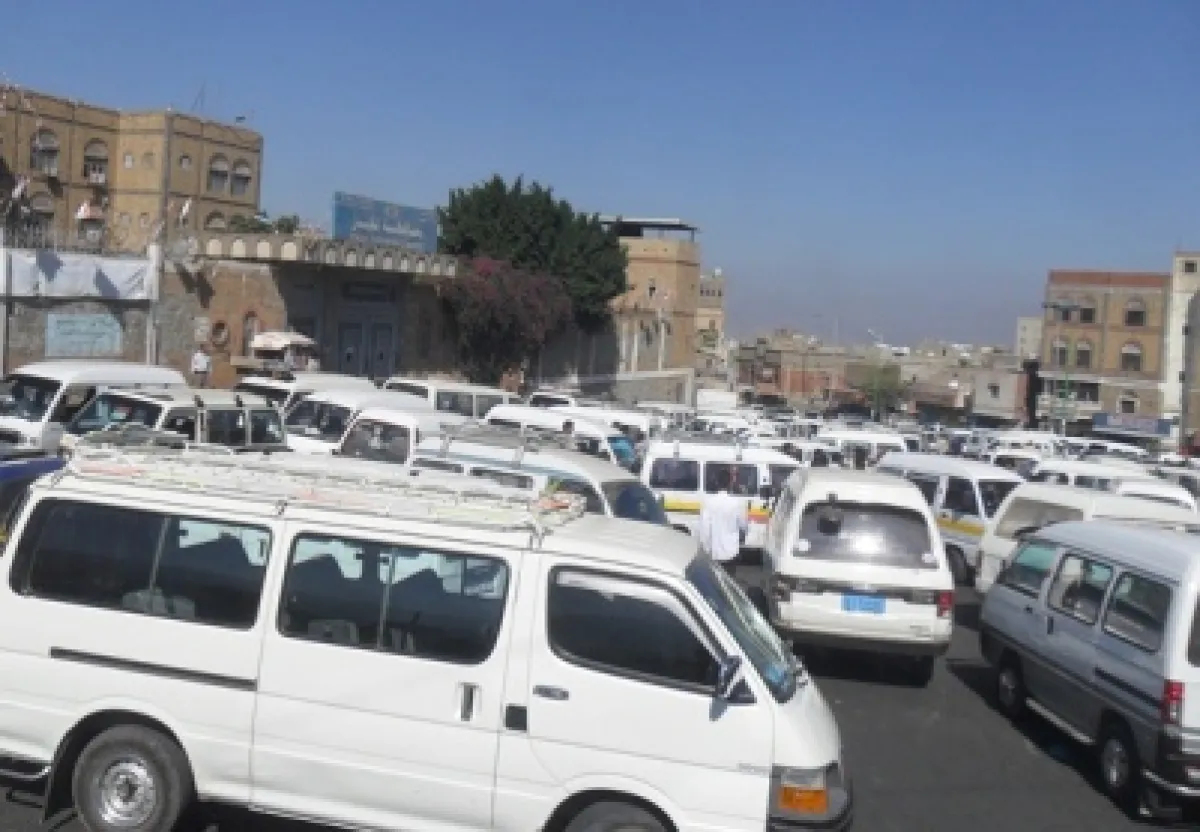 رفع أجور النقل العام في تعز بنسبة 50%