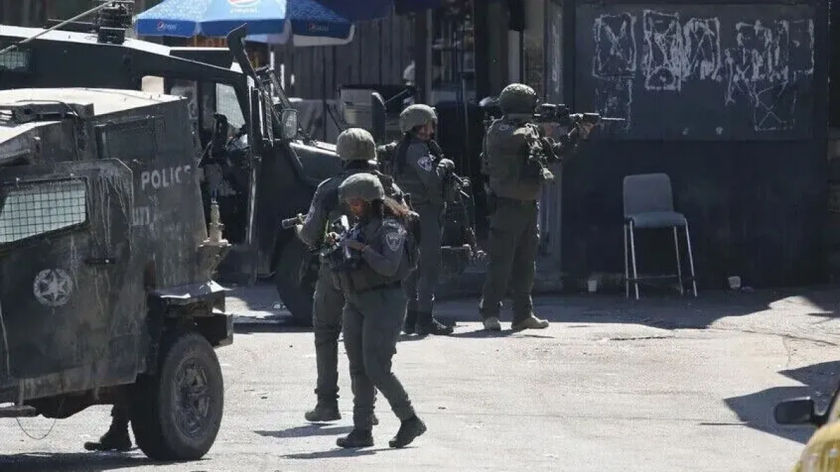 الجيش الإسرائيلي يقتحم مناطق بالضفة ويعتقل 7 فلسطينيين