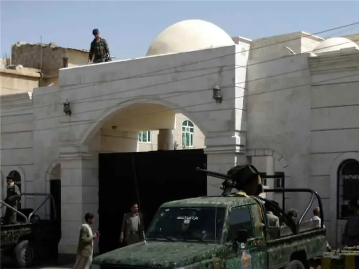 نقابة المحامين اليمنيين تدين الاعتداء على محامٍ داخل مكتب النائب العام في صنعاء