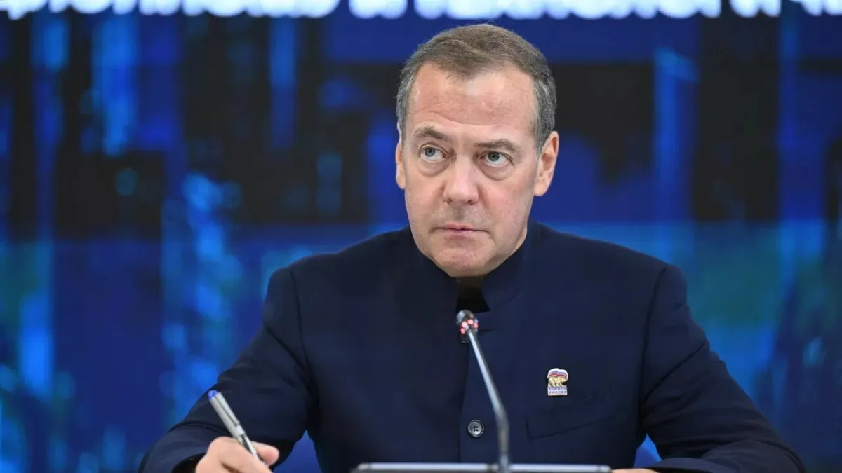 مدفيديف: روسيا إما تكون قوة عظمى وإما لا تكون أصلا
