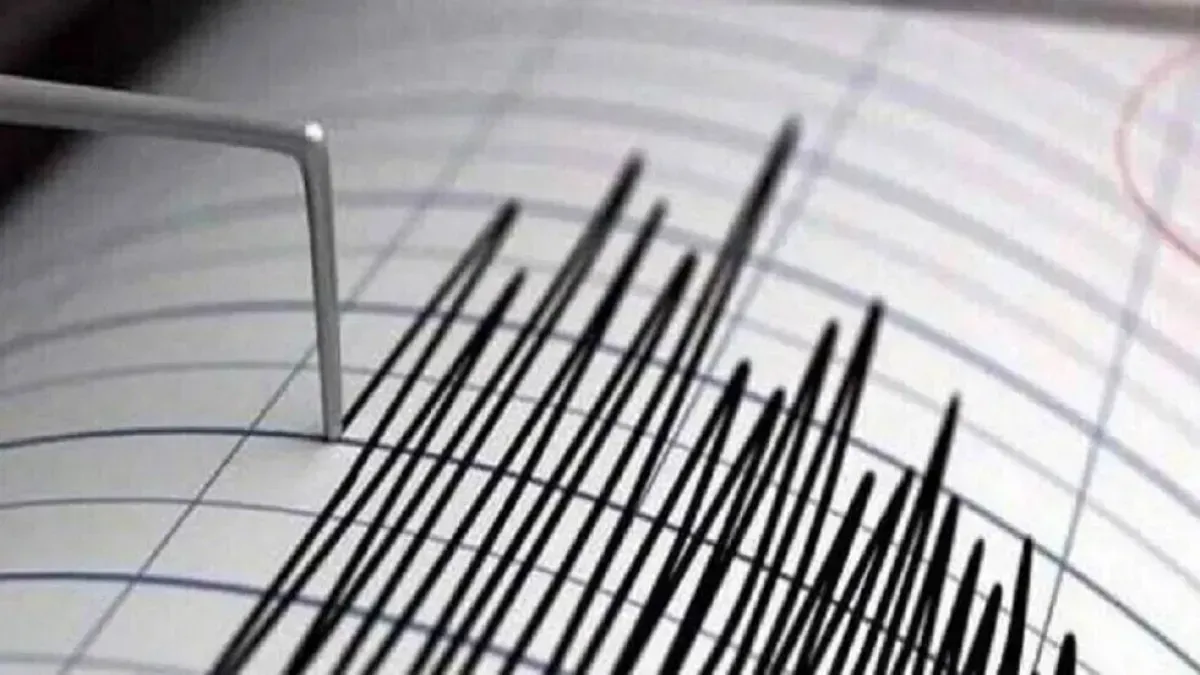 أرضيتان تضربان غرب خليج عدن وحيفان بتعز