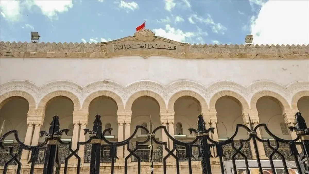 تونس تلغي السجن في قضايا الأخبار الكاذبة وتفرض غرامات مالية
