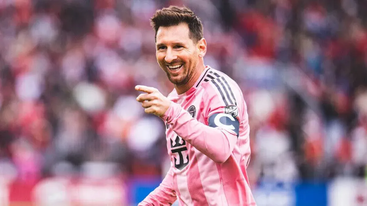 ميسي يقود إنتر ميامي إلى الأدوار الإقصائية للدوري الأمريكي
