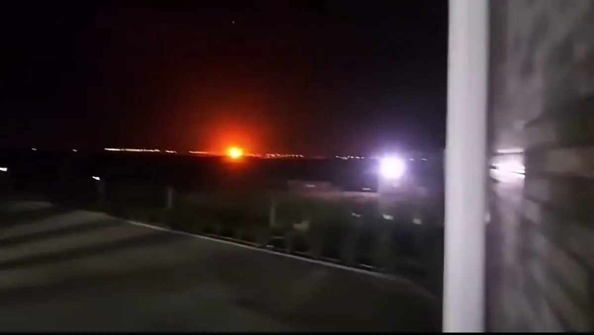 الحوثيون يستهدفون مخيماً للنازحين غرب عدن بثلاثة صواريخ باليستية