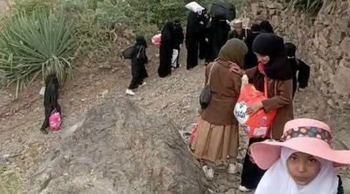 تعز..نزوح جماعي من النجادة والرهن إثر قصف متواصل للحوثيين