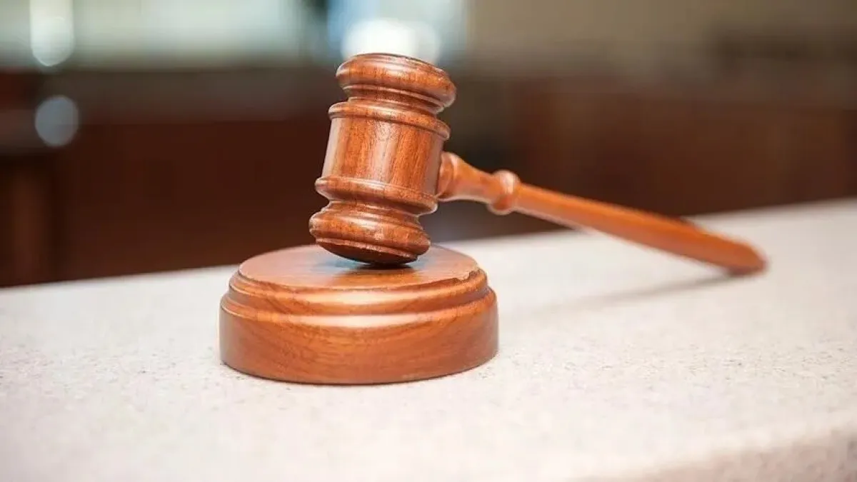 القضاء العسكري اللبناني يتهم 13 شخصًا من حزب الله في قضية شاحنة المتفجرات