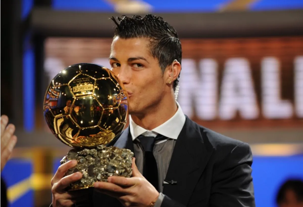 رقم قياسي غير مسبوق.. كم تبلغ قيمة "رونالدو 2008" في ميركاتو اليوم؟